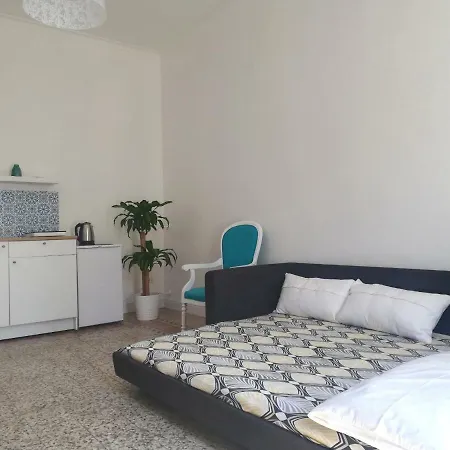 Alojamento de Acomodação e Pequeno-almoço D-home Ortigia 4*