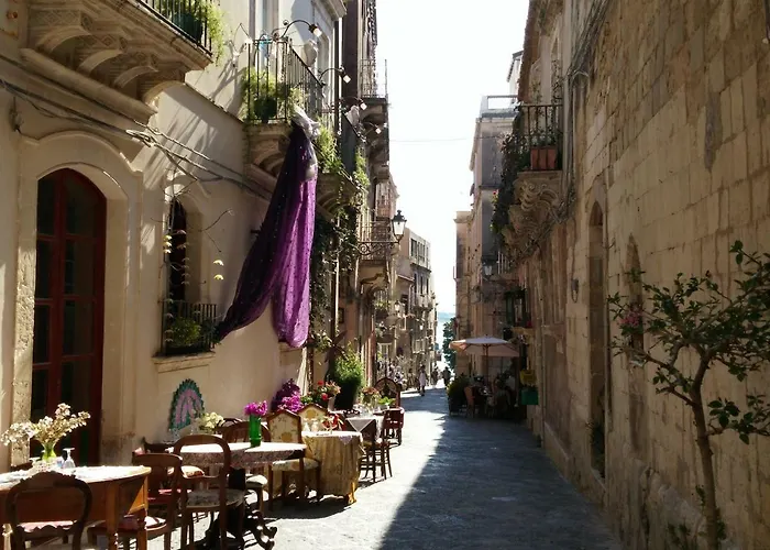 Bed and breakfast D-home Ortigia