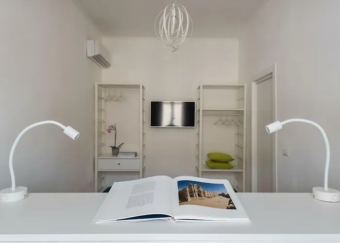 D-home Ortigia Bed and breakfast 4*