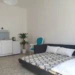 לינה וארוחת בוקר D-home Ortigia 4*